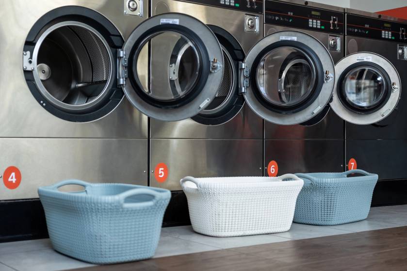 laundromat vs laundry